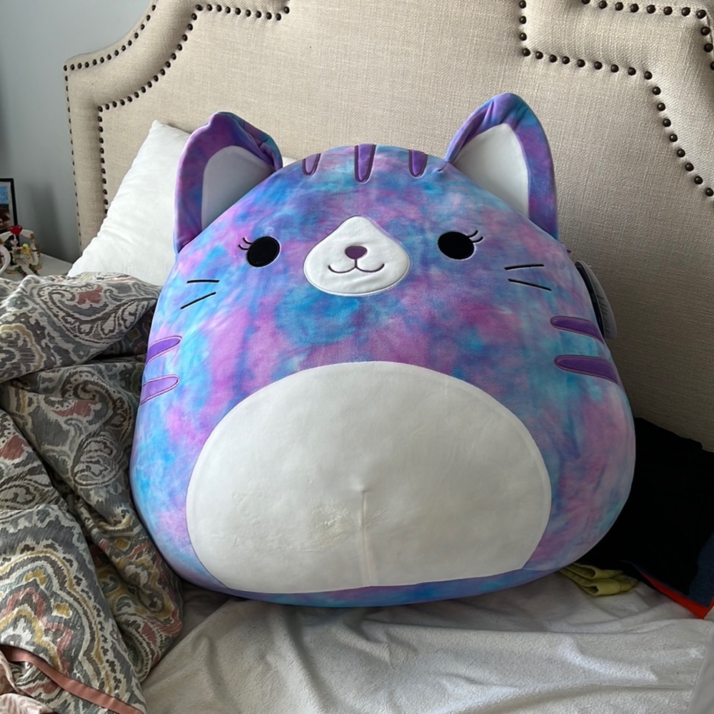 giant eloise squishmallow